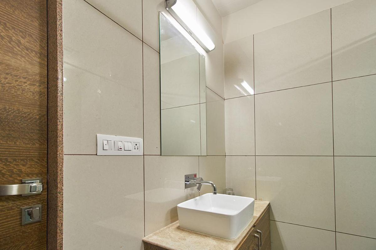 Hotel Gormoh Ахмедабад Екстериор снимка